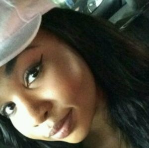 Meet your Posher, Torri-ann